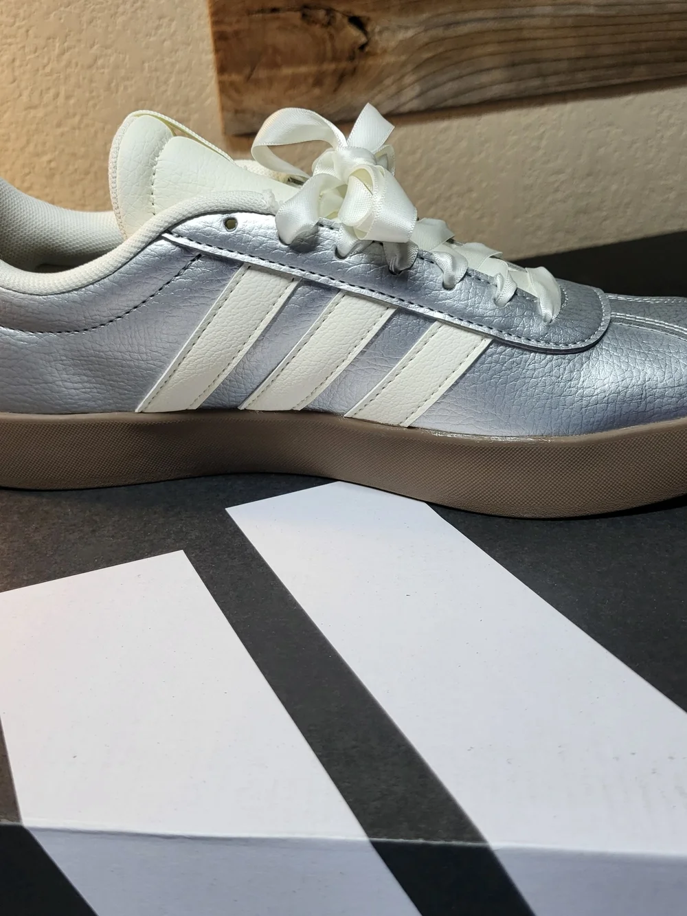 *NEW* Adidas VL Court 3.0 Silver Metallic Gum JQ7315 Women's Size 10 with Box